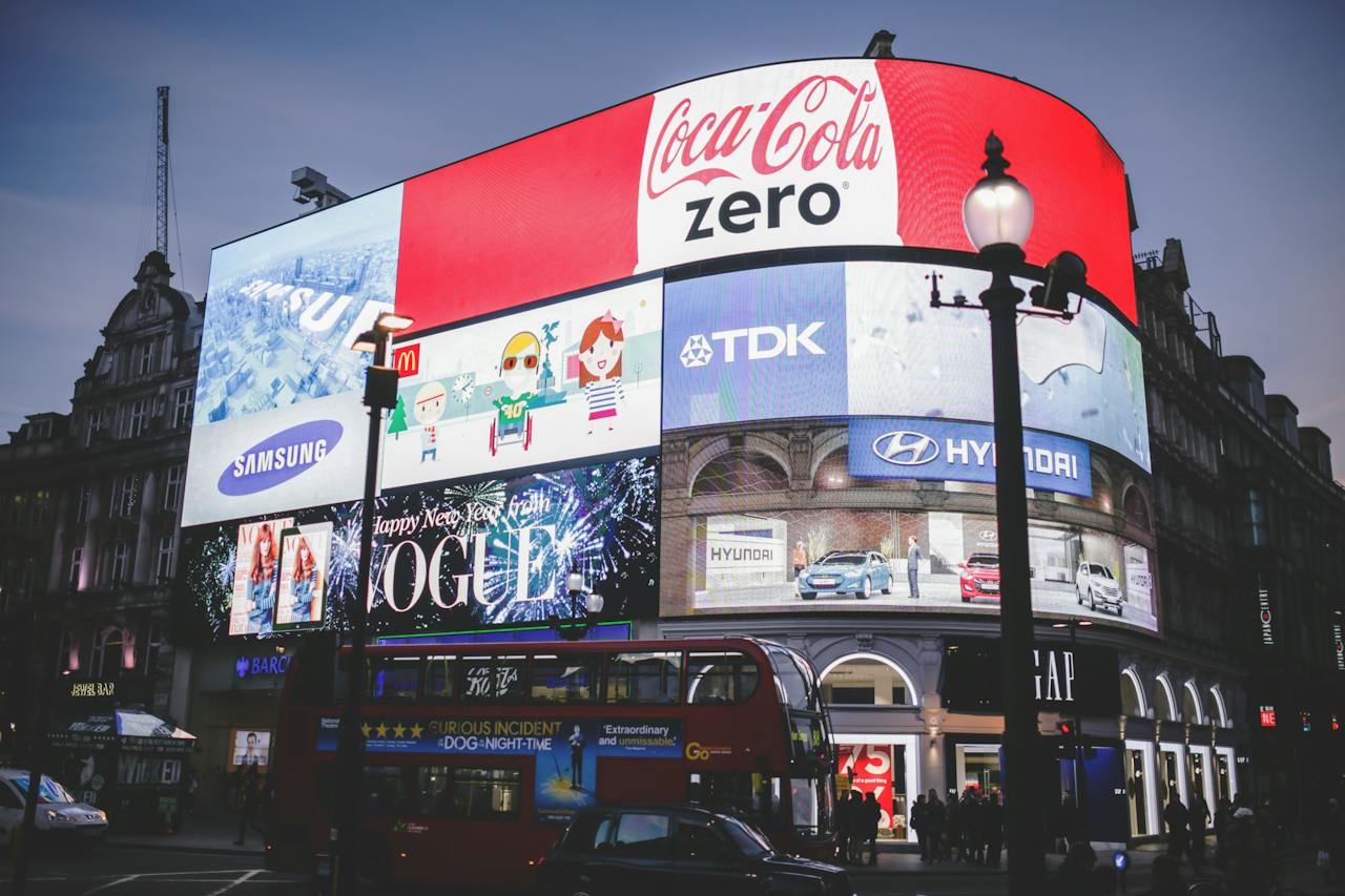 digital Billboard costs London